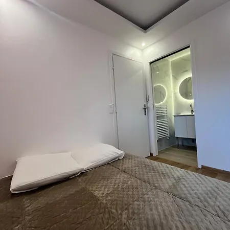Luxury Villa, 4 With Bathroom, Near Geneva Hébergement de vacances Saint-Julien-en-Genevois