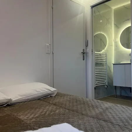 Luxury Villa, 4 With Bathroom, Near Geneva *